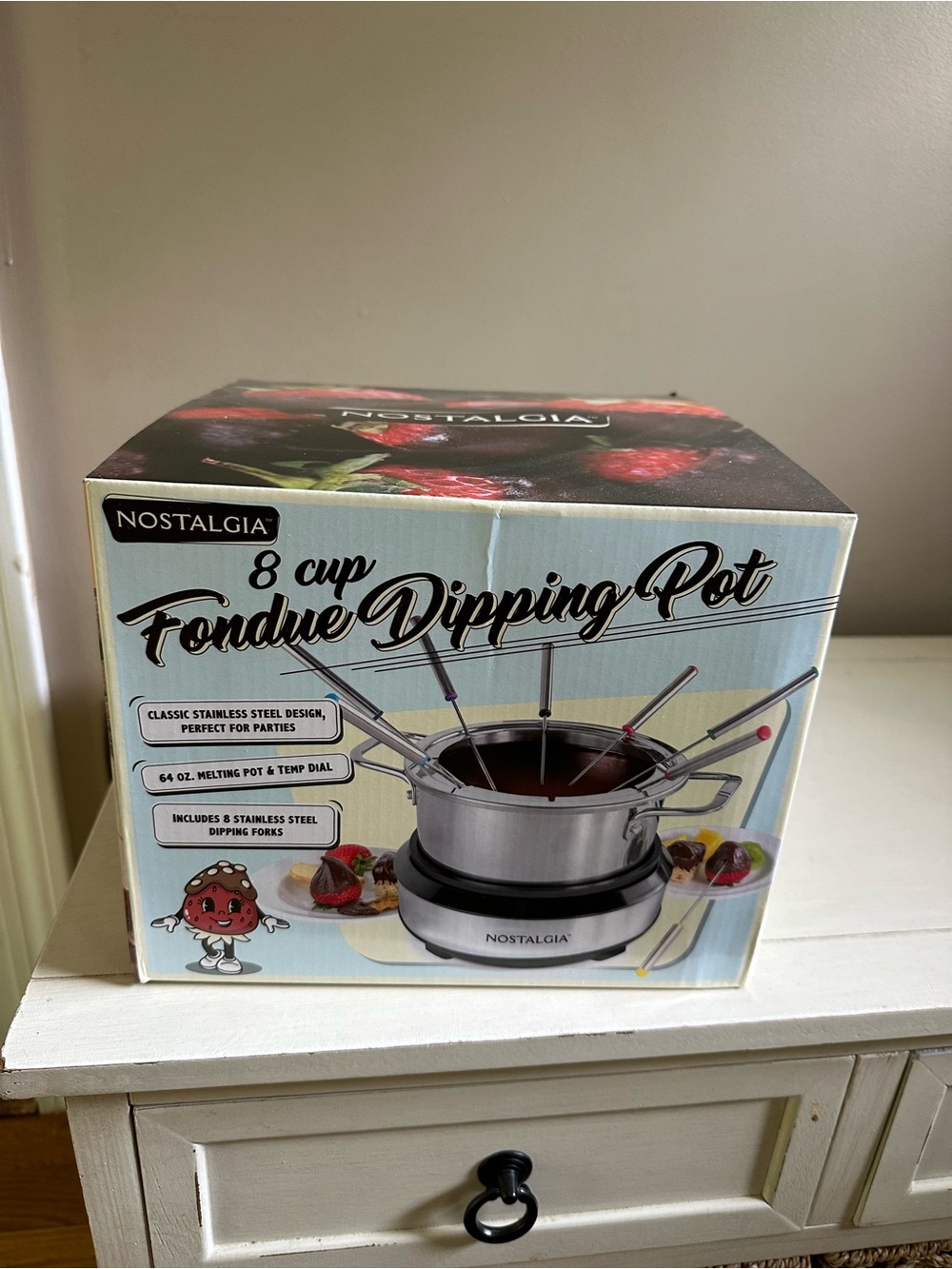 Nostalgia Stainless Steel 8-Cup Fondue Dipping Pot - Silver